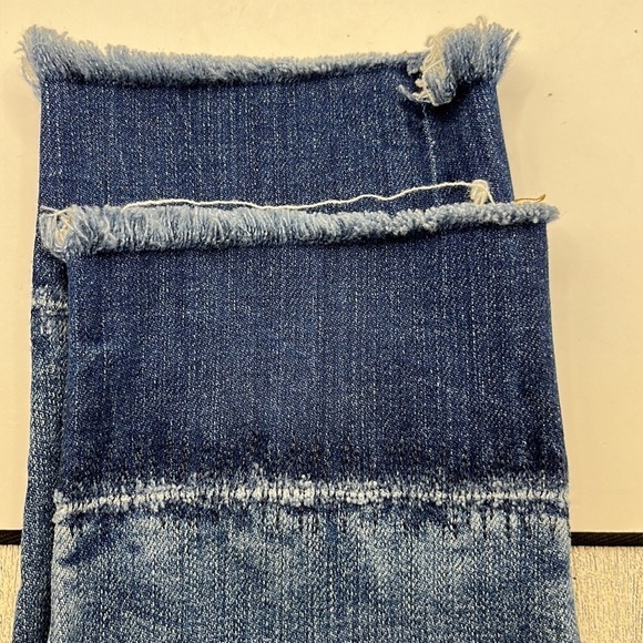 Joe’s Jeans The Charlie High Rise Skinny Crop Size 26 - Picture 14 of 16